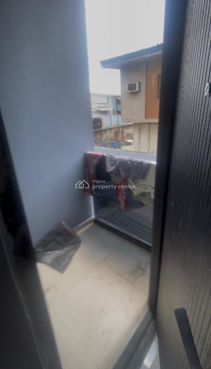 4 Bedroom Terrace Duplex, Omoyele Pratt, Ifako, Gbagada, Lagos, Flat / Apartment for Rent
