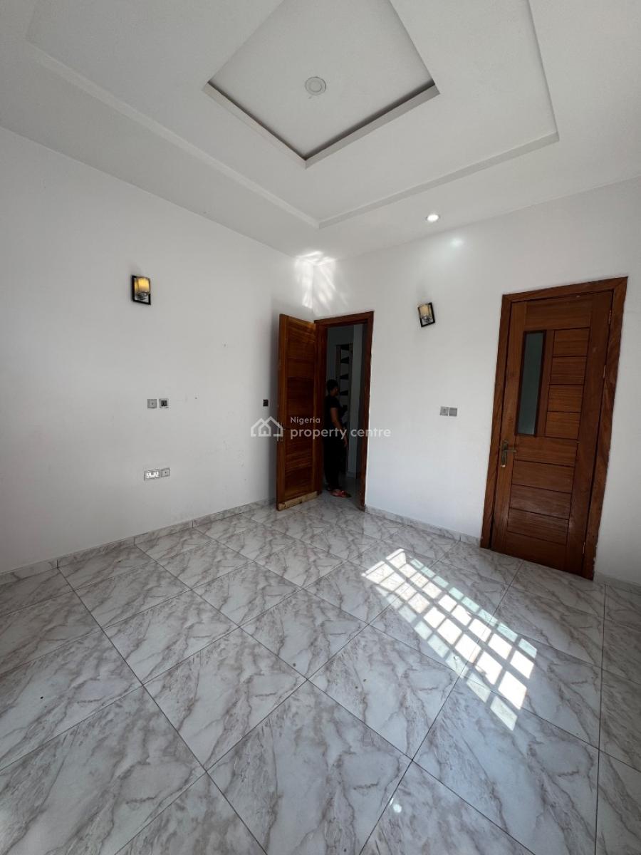 Self Contain, Chevy View Estate, Lekki Expressway, Lekki, Lagos, Self Contain (single Rooms) for Rent