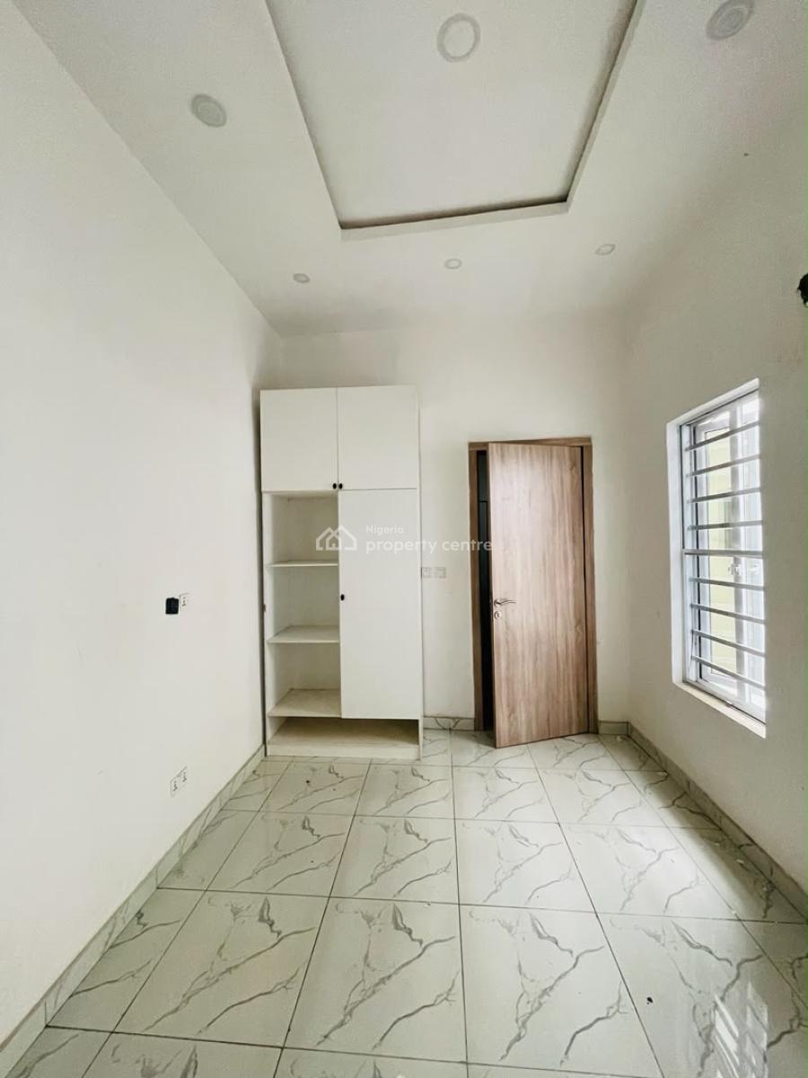 4 Bedroom Semi  Detached Open Compound, Lekki, Lagos, Semi-detached Duplex for Rent