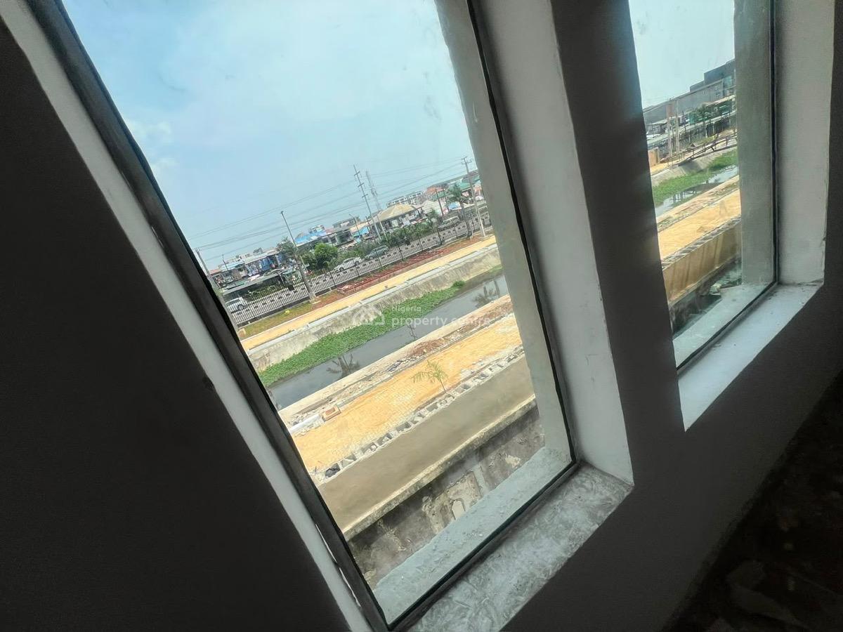 Shop Commercial Area, Lekki Phase 1, Lekki, Lagos, Commercial Property for Rent