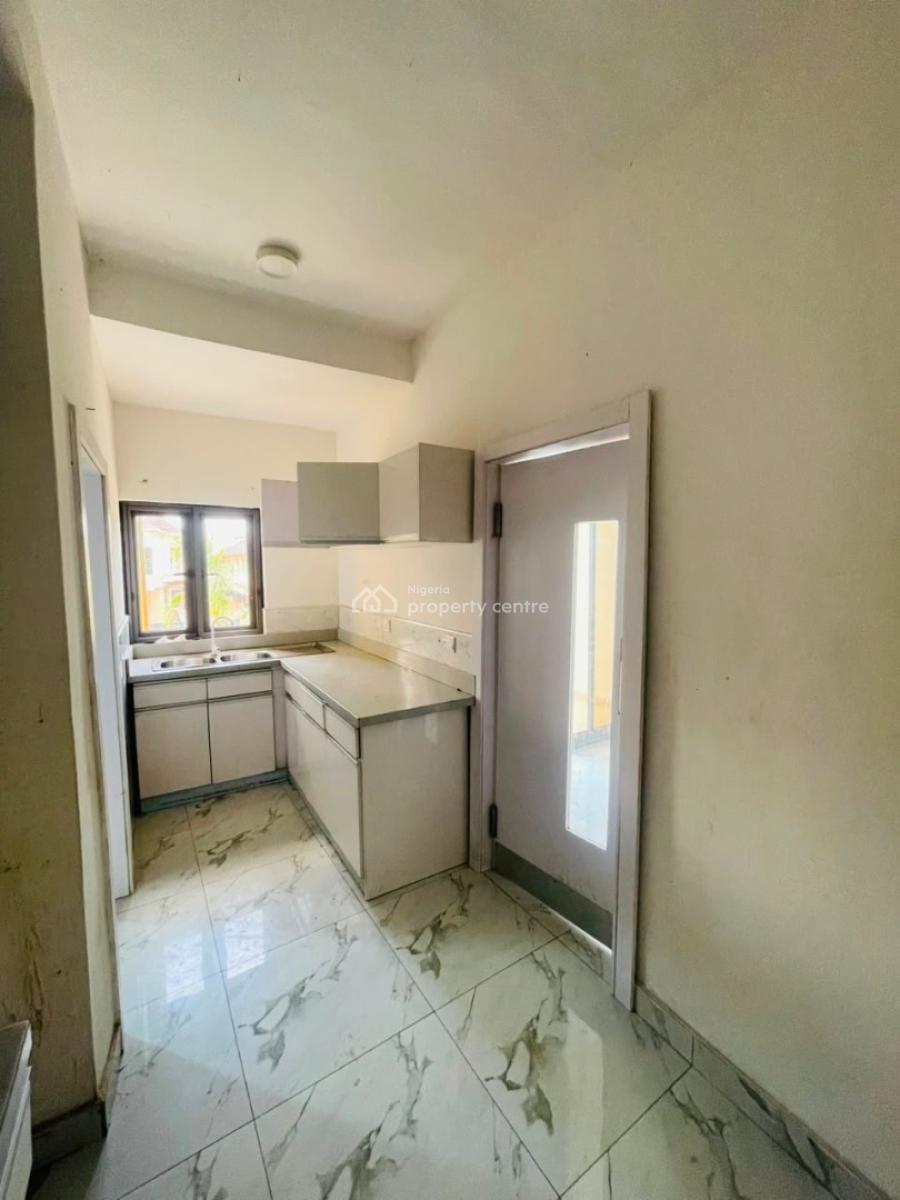2 Bedroom Flat, Ikota, Lekki, Lagos, Flat / Apartment for Rent