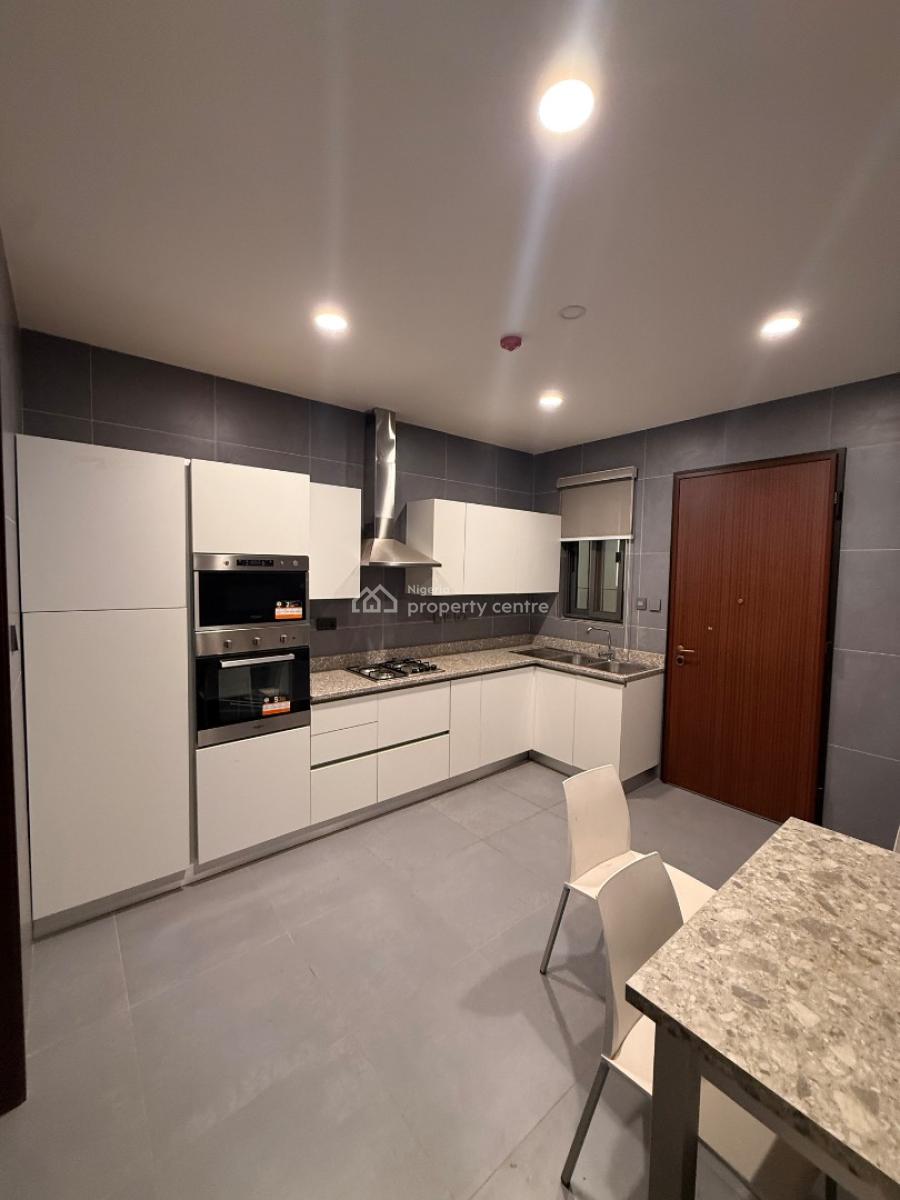 Luxury and Serviced 3 Bedroom Apartment with Bq Is Available, Asokoro, Asokoro District, Abuja, Flat / Apartment for Rent