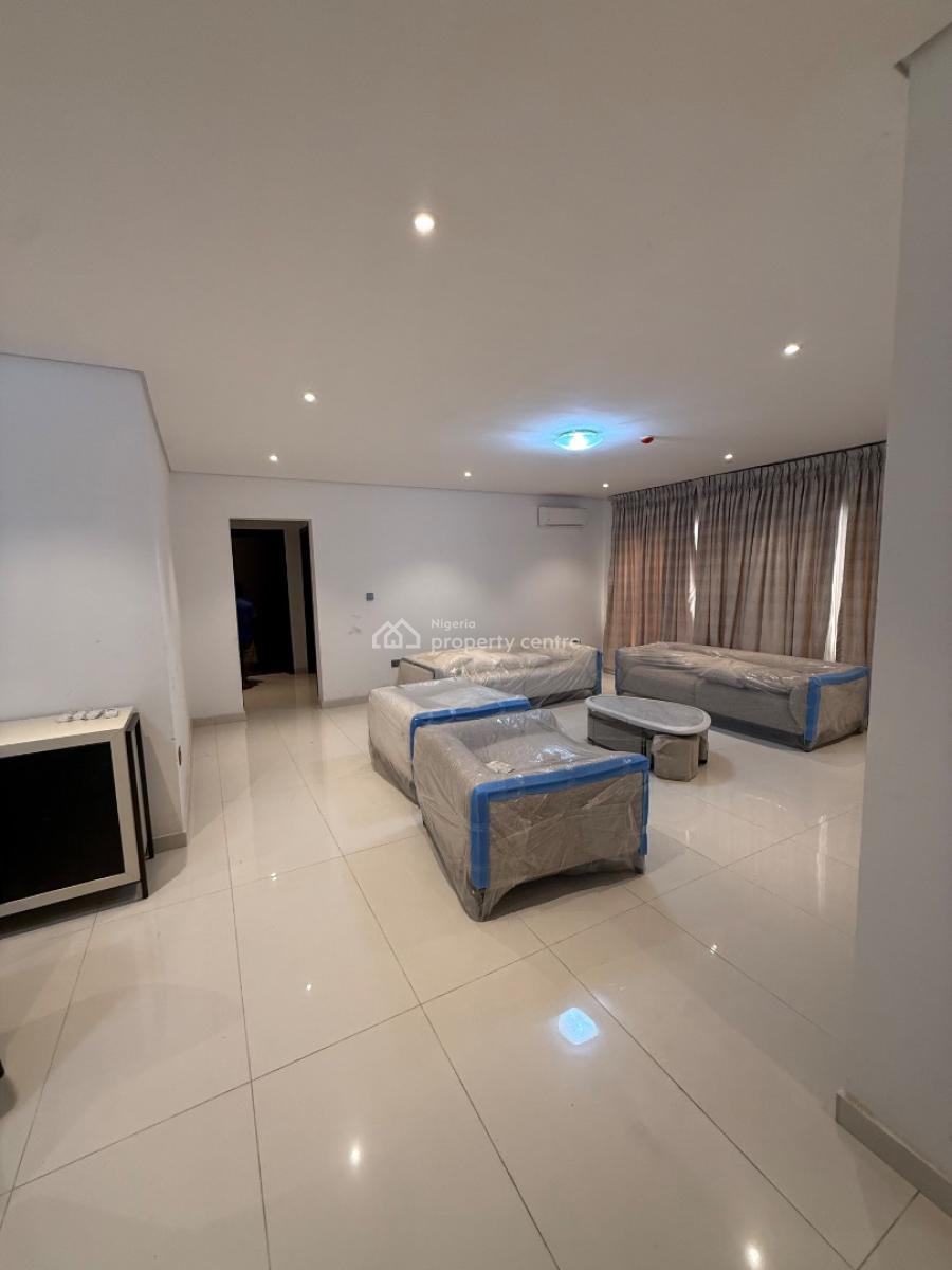 Luxury and Serviced 3 Bedroom Apartment with Bq Is Available, Asokoro, Asokoro District, Abuja, Flat / Apartment for Rent