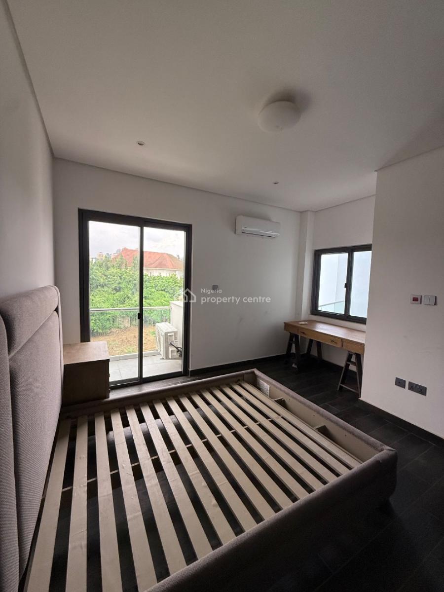 Luxury and Serviced 3 Bedroom Apartment with Bq Is Available, Asokoro, Asokoro District, Abuja, Flat / Apartment for Rent