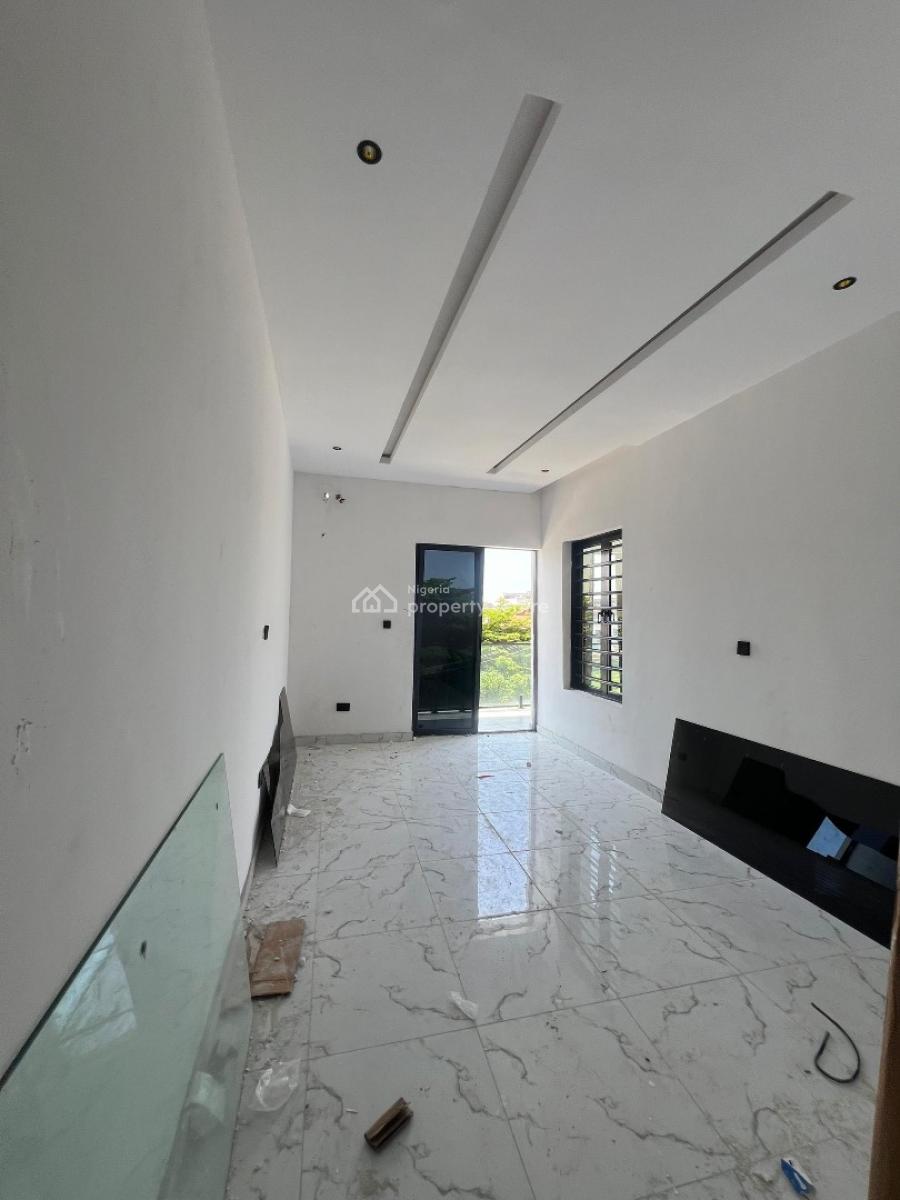 Contemporary 2 Bedroom Apartments, Phase 1, Lekki, Lagos, Flat / Apartment for Sale