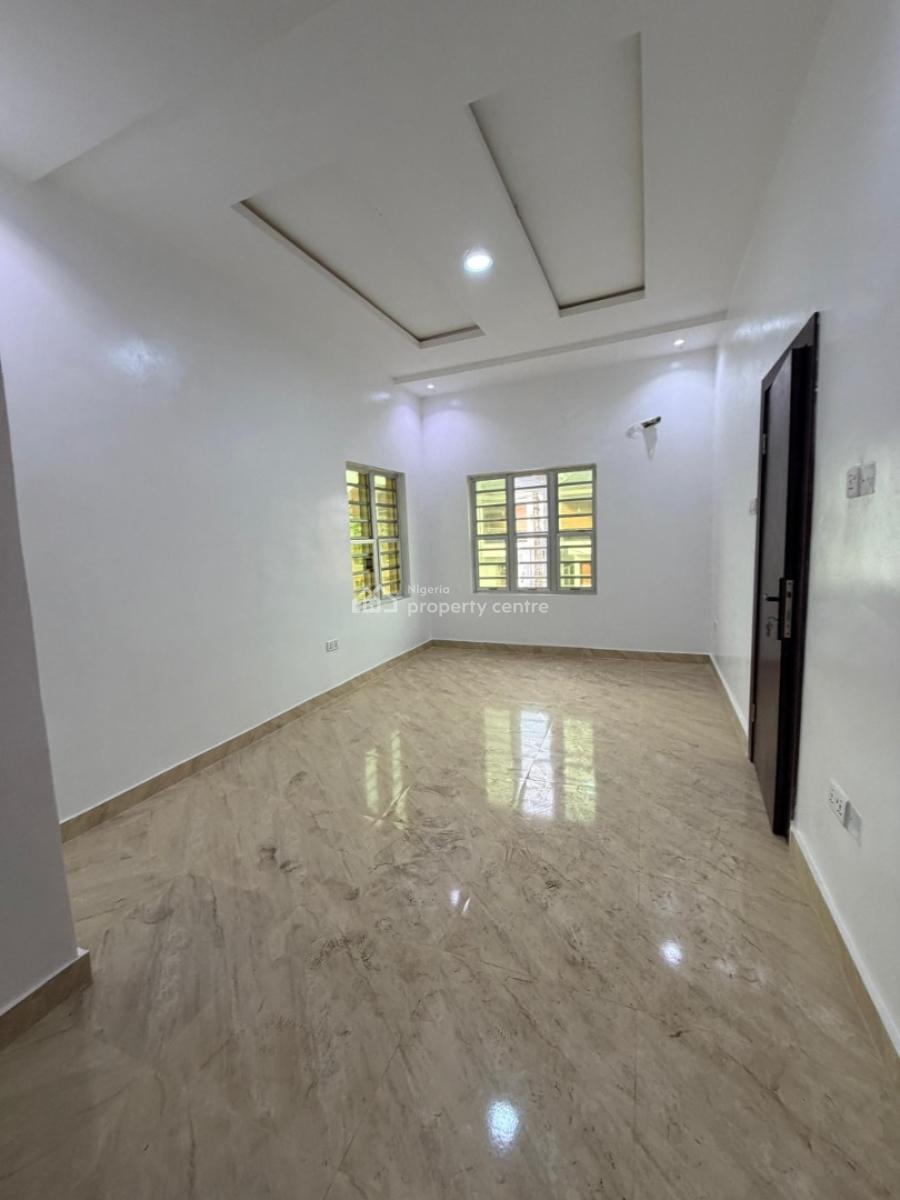 Cozy 3 Bed Apartment with C of O, Gra Phase 2, Magodo, Lagos, Flat / Apartment for Sale