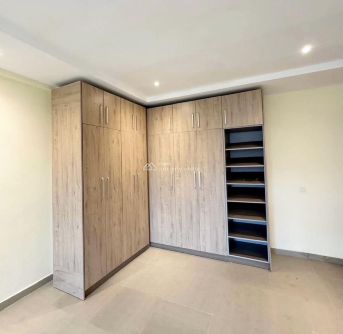 2 Bedroom Apartment, Lekki Phase 1, Lekki, Lagos, Flat / Apartment for Rent