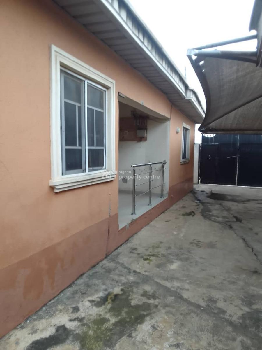 Fully Serviced 2-bedroom Apartment with Bq, Lekki Phase 1, Lekki, Lagos, Flat / Apartment for Rent