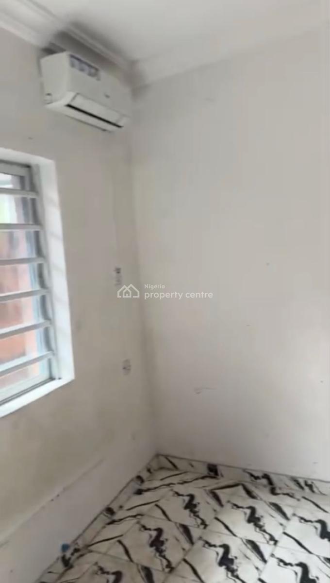 Nice Room Self Contained, Jibowu, Yaba, Lagos, Self Contain (single Rooms) for Rent