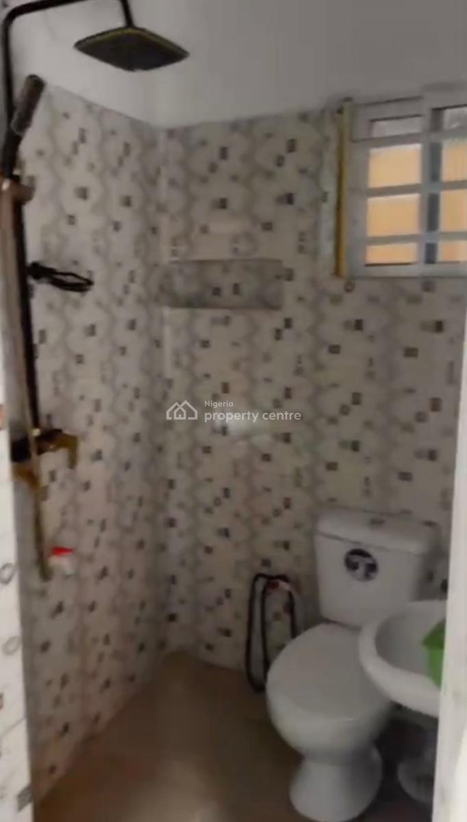 Nice Room Self Contained, Jibowu, Yaba, Lagos, Self Contain (single Rooms) for Rent