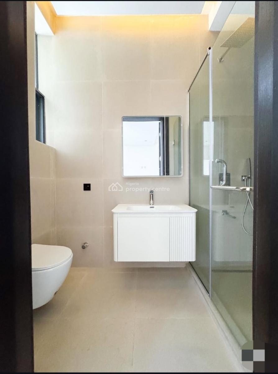 Fully Serviced 3-bedroom Apartments, Lekki Phase 1, Lekki, Lagos, Block of Flats for Sale