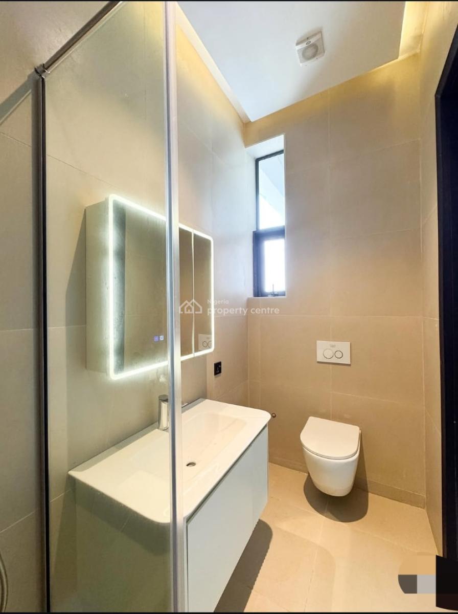 Fully Serviced 3-bedroom Apartments, Lekki Phase 1, Lekki, Lagos, Block of Flats for Sale