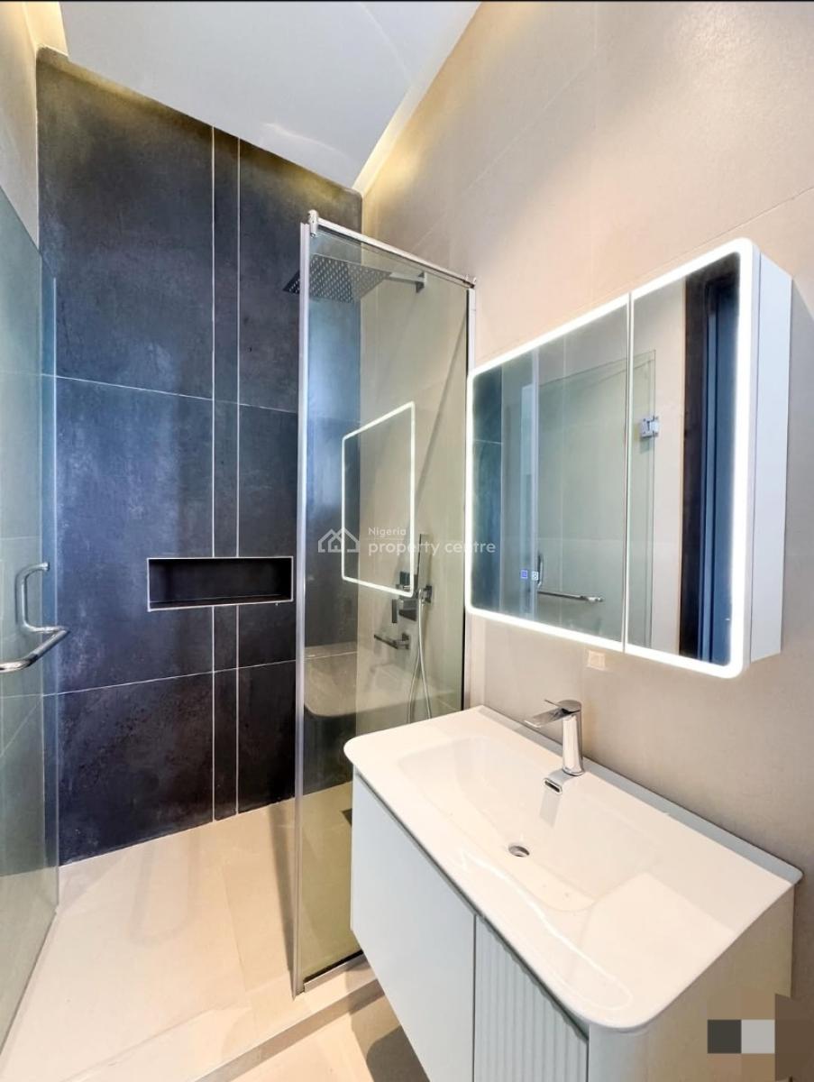 Fully Serviced 3-bedroom Apartments, Lekki Phase 1, Lekki, Lagos, Block of Flats for Sale