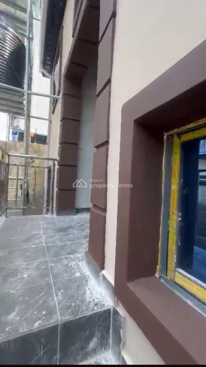 Standard and Nice Mini Flat Upstairs, Shomolu, Lagos, Mini Flat (room and Parlour) for Rent