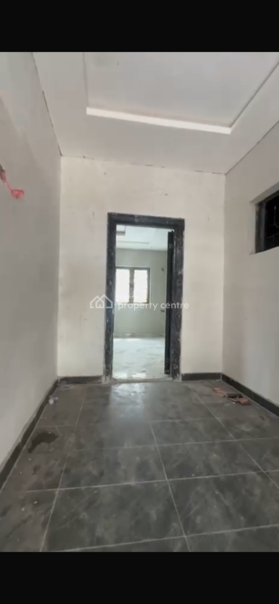 Standard and Nice Mini Flat Upstairs, Shomolu, Lagos, Mini Flat (room and Parlour) for Rent