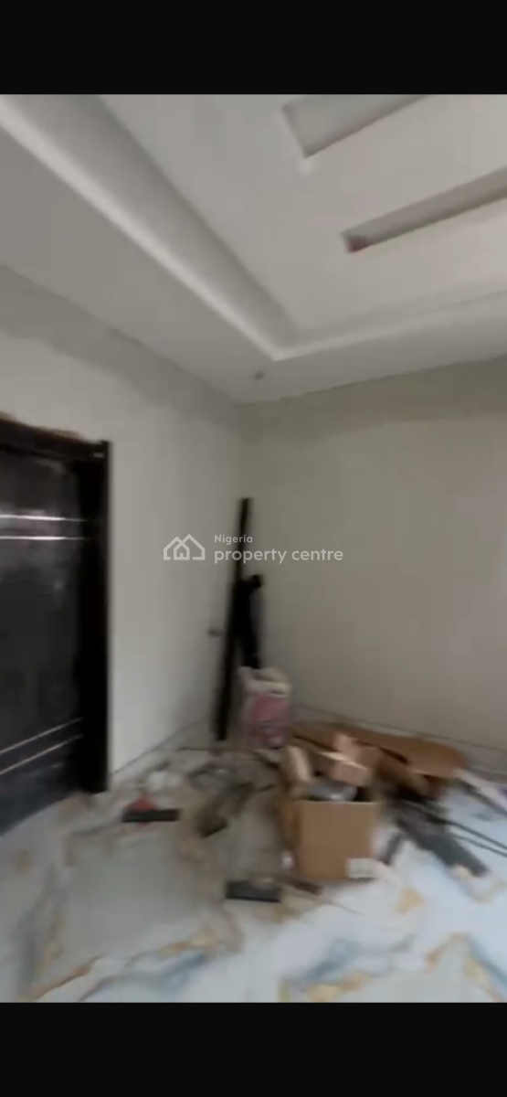 Standard and Nice Mini Flat Upstairs, Shomolu, Lagos, Mini Flat (room and Parlour) for Rent