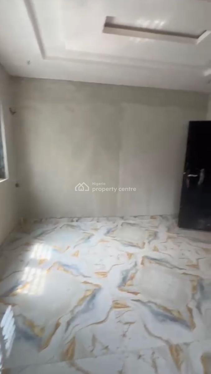 Standard and Nice Mini Flat Upstairs, Shomolu, Lagos, Mini Flat (room and Parlour) for Rent
