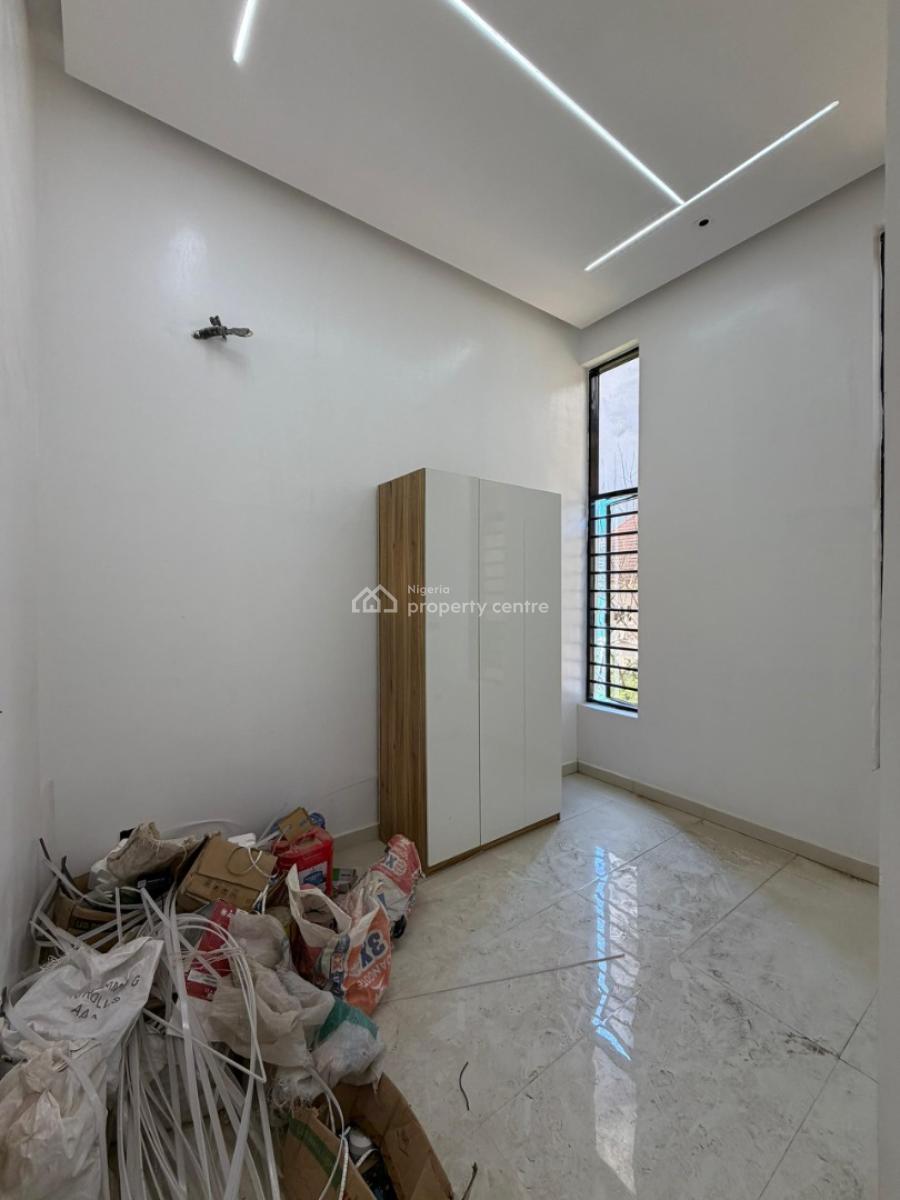 Newly Built 3 Bedrooms Apartment, Lekki Phase 1, Lekki, Lagos, Flat / Apartment for Sale