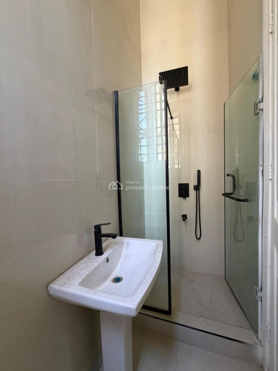 Newly Built 3 Bedrooms Apartment, Lekki Phase 1, Lekki, Lagos, Flat / Apartment for Sale