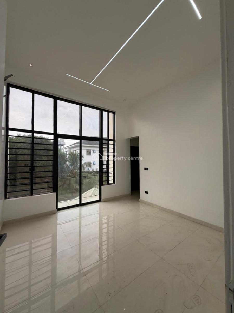 Newly Built 3 Bedrooms Apartment, Lekki Phase 1, Lekki, Lagos, Flat / Apartment for Sale