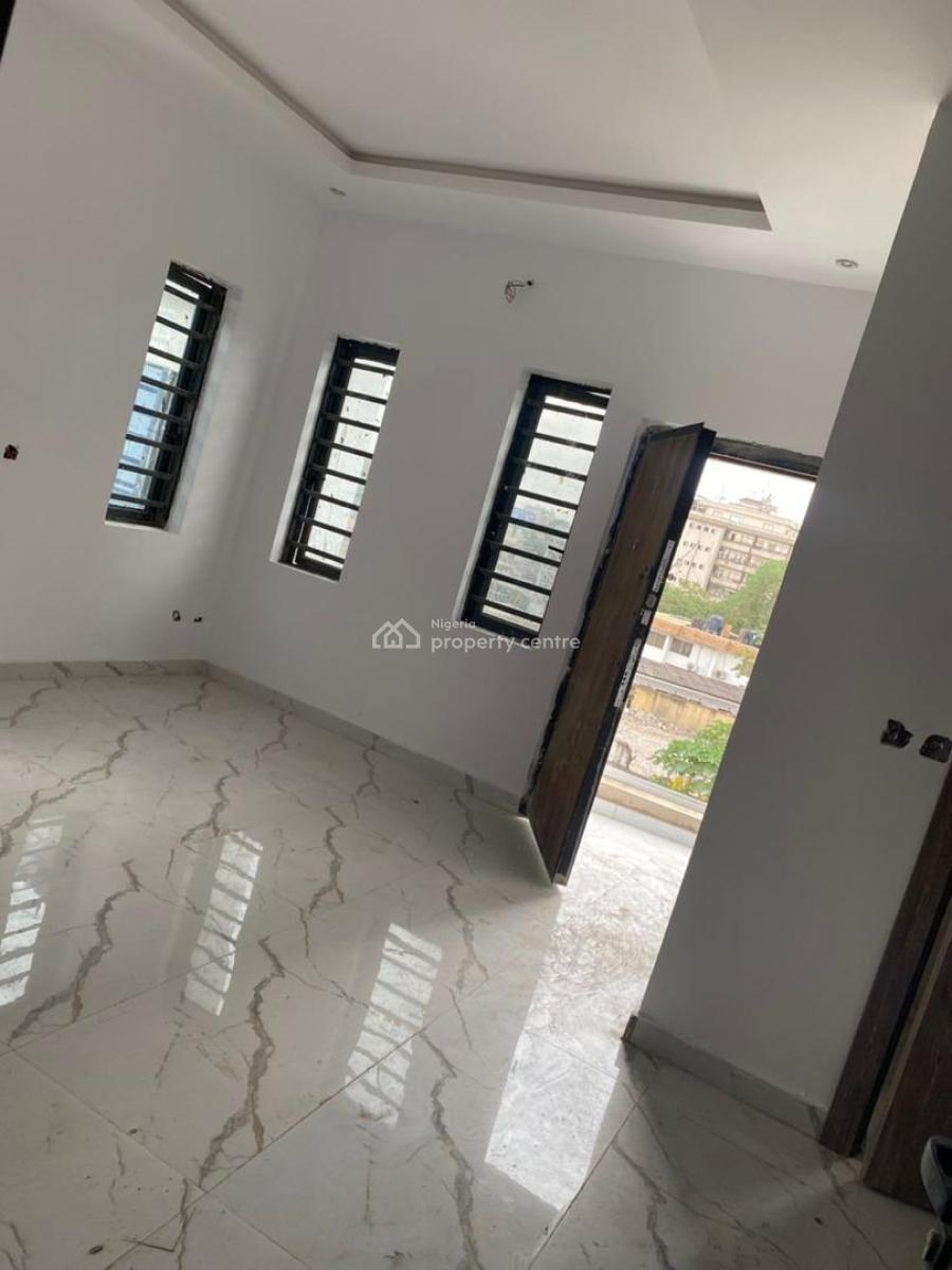 4 Bedrooms Semi Detached Duplex, Opebi, Ikeja, Lagos, Semi-detached Duplex for Sale
