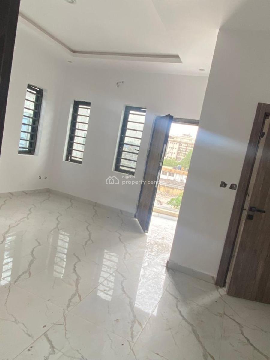 4 Bedrooms Semi Detached Duplex, Opebi, Ikeja, Lagos, Semi-detached Duplex for Sale