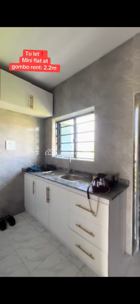 Luxury Mini Flat, Ogombo, Ogombo, Ajah, Lagos, Mini Flat (room and Parlour) for Rent