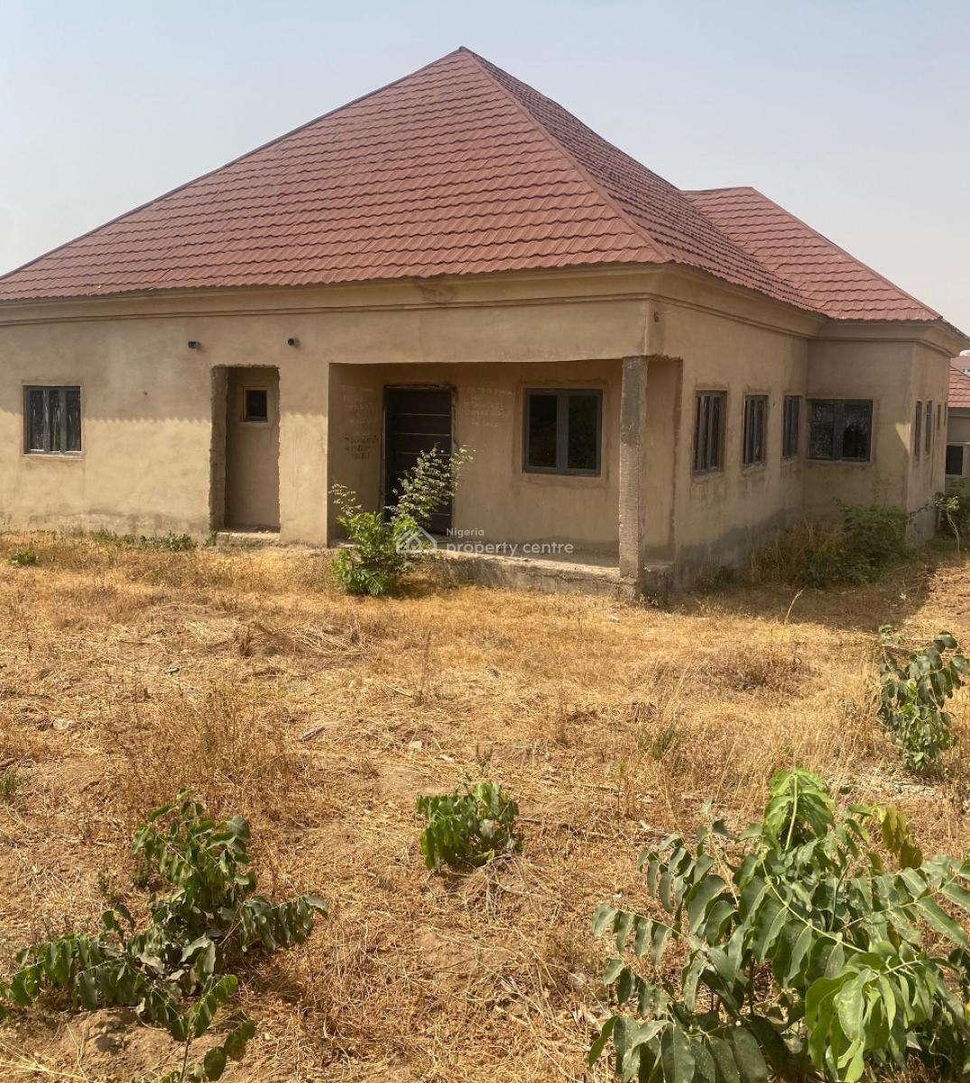 3bedroom Fully Detached Bungalow with Bq in an Estate, Kubwa District, Kubwa, Abuja, Detached Bungalow for Sale