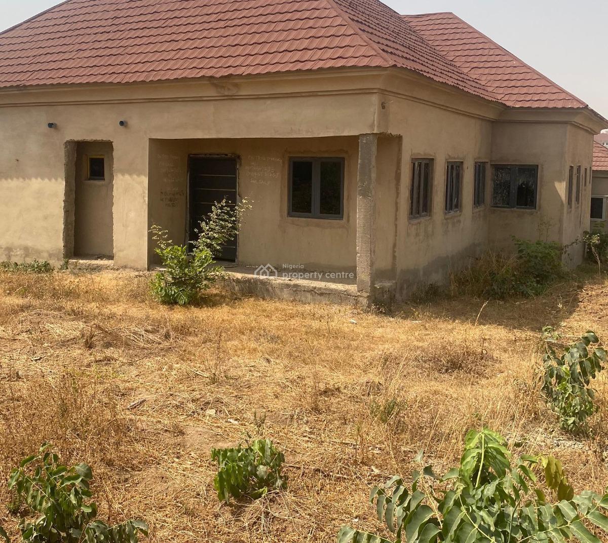 3bedroom Fully Detached Bungalow with Bq in an Estate, Kubwa District, Kubwa, Abuja, Detached Bungalow for Sale