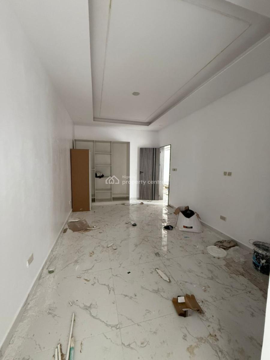 3 Bedroom Block of Flat, Lekki Phase 1, Lekki, Lagos, Flat / Apartment for Sale