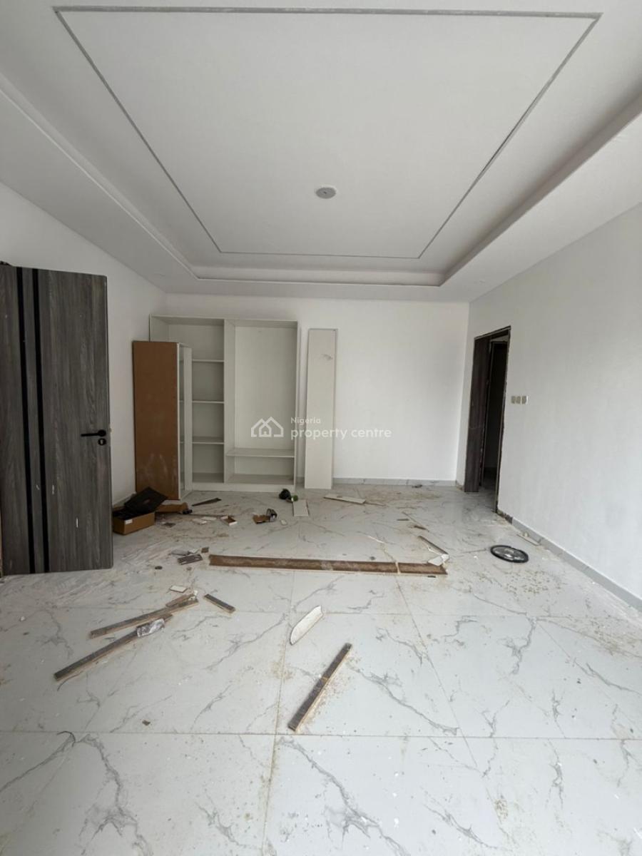 3 Bedroom Block of Flat, Lekki Phase 1, Lekki, Lagos, Flat / Apartment for Sale