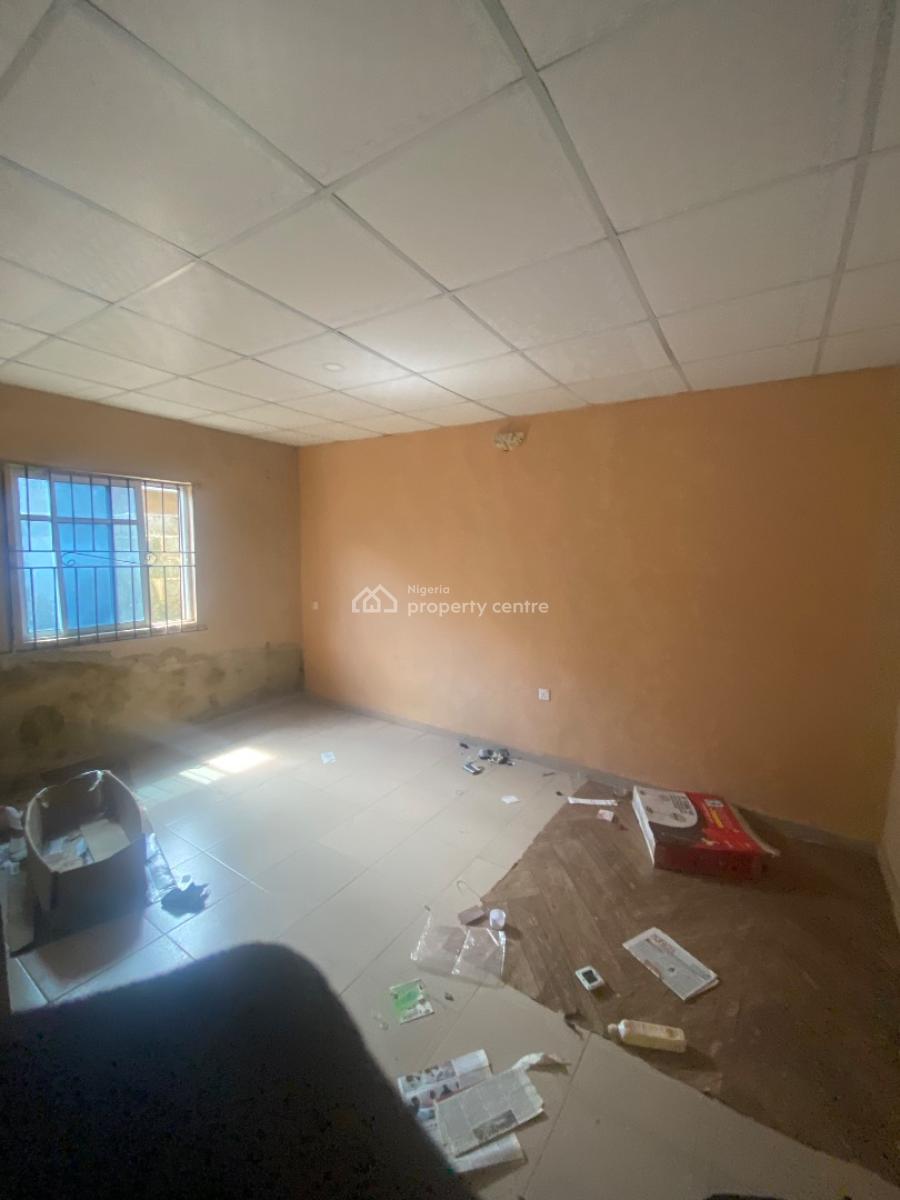 a Lovely and Spacious Room and Parlor with 2 Toilets, Agodongbon Housing Estate Along Lucky Fiber Road, Ikorodu, Lagos, Flat / Apartment for Rent