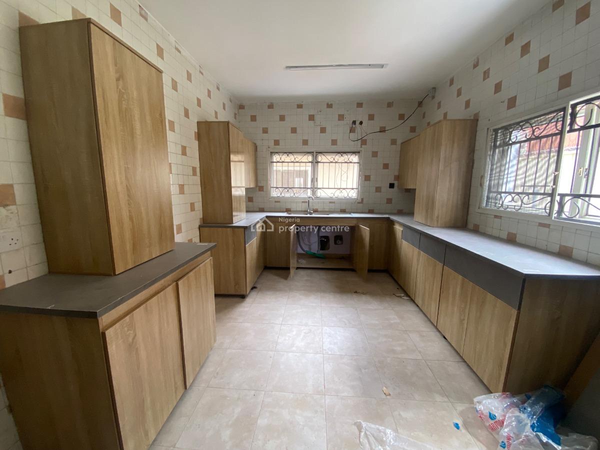 a Neat and Nice 3bedroom Semidetached Duplex with Bq, Lekki Phase 1, Lekki, Lagos, House for Rent
