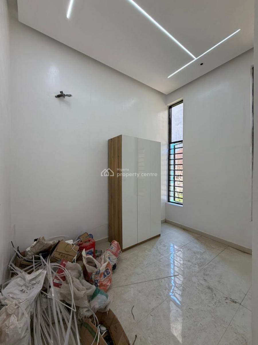 Tastefully Finished  3b/r Apartment, Lekki, Lagos, Flat / Apartment for Sale