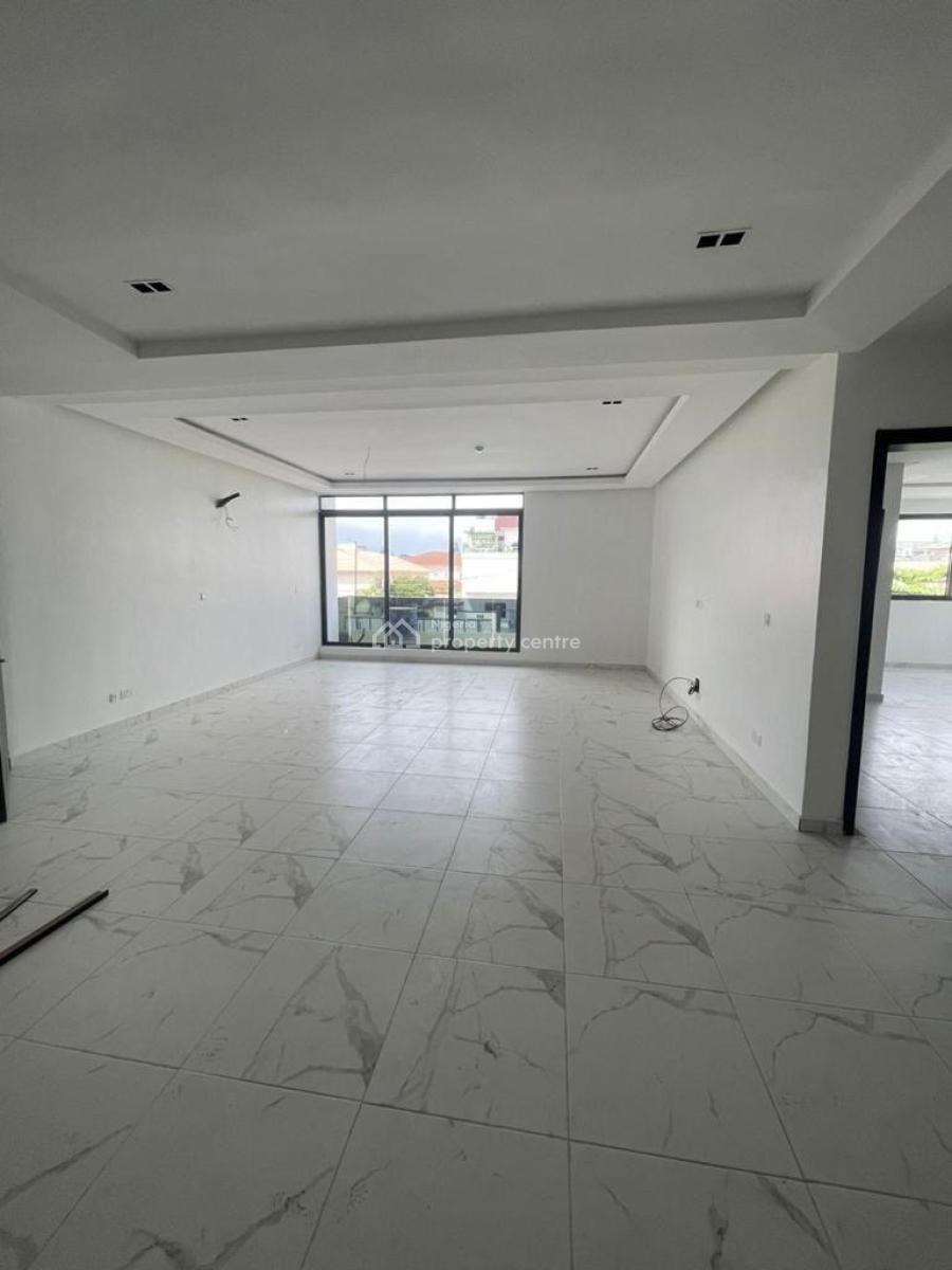 Spacious Serviced 3 Bedroom Apartment + Bq, Lekki Phase 1, Lekki, Lagos, Flat / Apartment for Rent