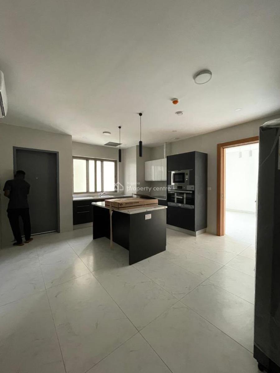 4 Bedrooms En-suite, Ikoyi, Lagos, Flat / Apartment for Rent