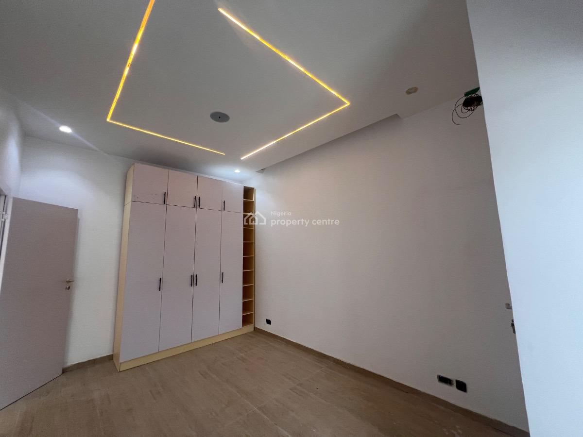 Luxury 3 Bedroom Flat with Bq, Ikeja Gra, Ikeja, Lagos, Block of Flats for Sale