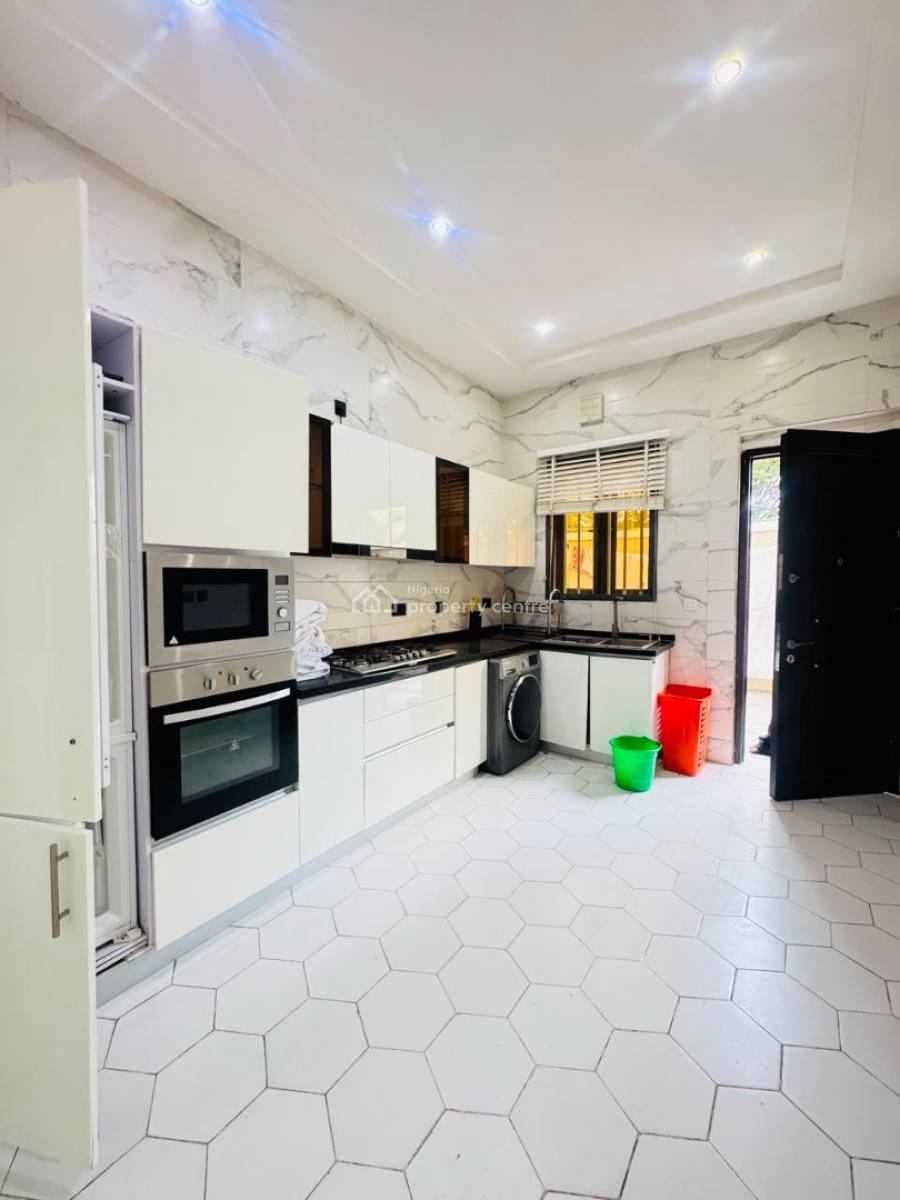 Exquisitely Built 4 Bedroom Terrace Duplex, Lekki Phase 1, Lekki, Lagos, Terraced Duplex for Rent