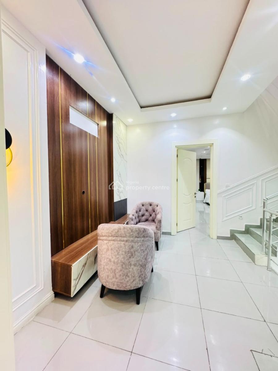 Exquisitely Built 4 Bedroom Terrace Duplex, Lekki Phase 1, Lekki, Lagos, Terraced Duplex for Rent