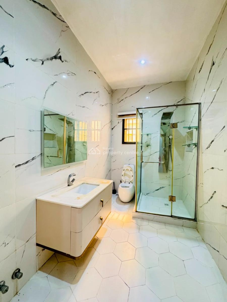 Exquisitely Built 4 Bedroom Terrace Duplex, Lekki Phase 1, Lekki, Lagos, Terraced Duplex for Rent