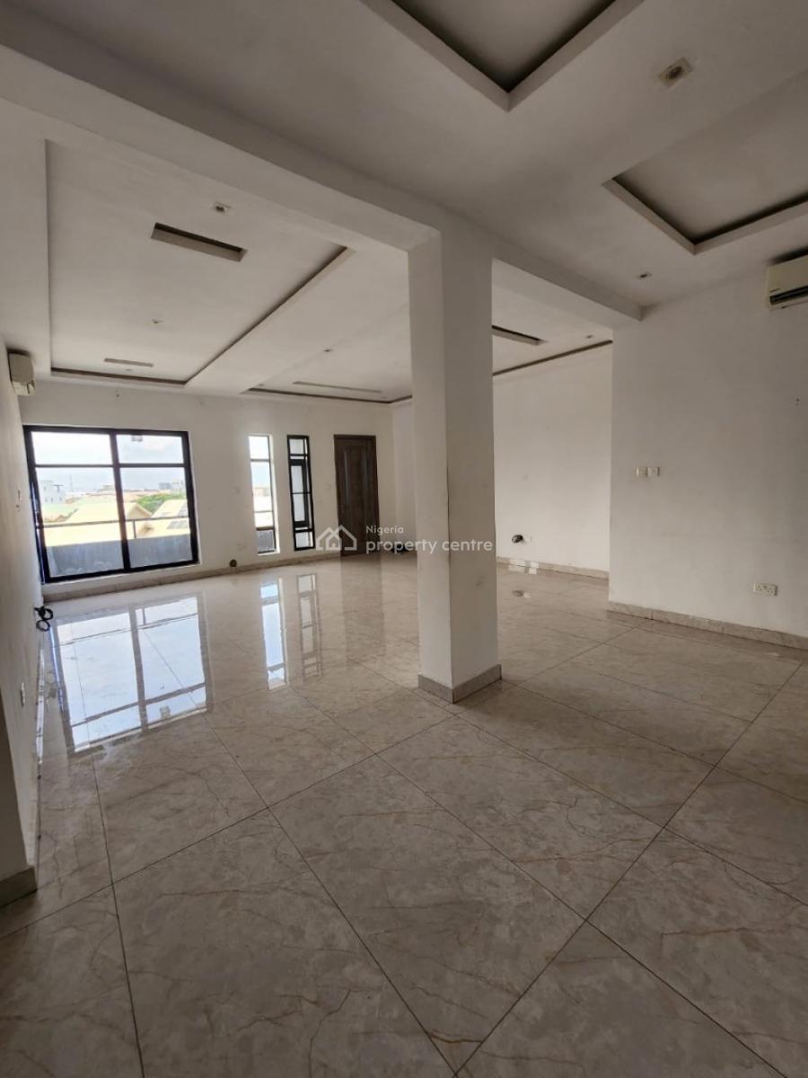 Fully Serviced and Spacious 3bedroom with Bq at Lekki Phase 1, Off Admiralty Way Lekki Phase 1 Lagos State, Lekki Phase 1, Lekki, Lagos, Flat / Apartment for Rent