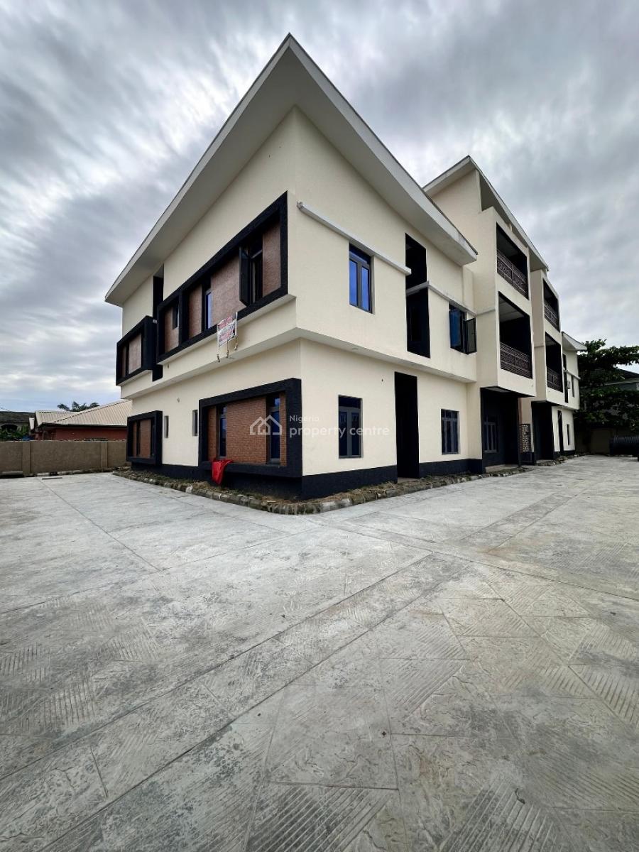 Super Spacious 3 Bedroom Apartment with a Bq, Lekki Scheme 2 Estate, Lekki, Lagos, Flat / Apartment for Rent