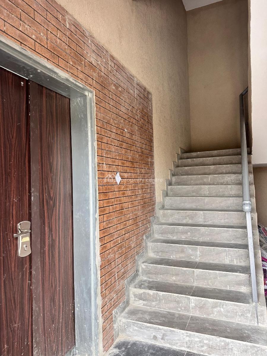 Super Spacious 3 Bedroom Apartment with a Bq, Lekki Scheme 2 Estate, Lekki, Lagos, Flat / Apartment for Rent