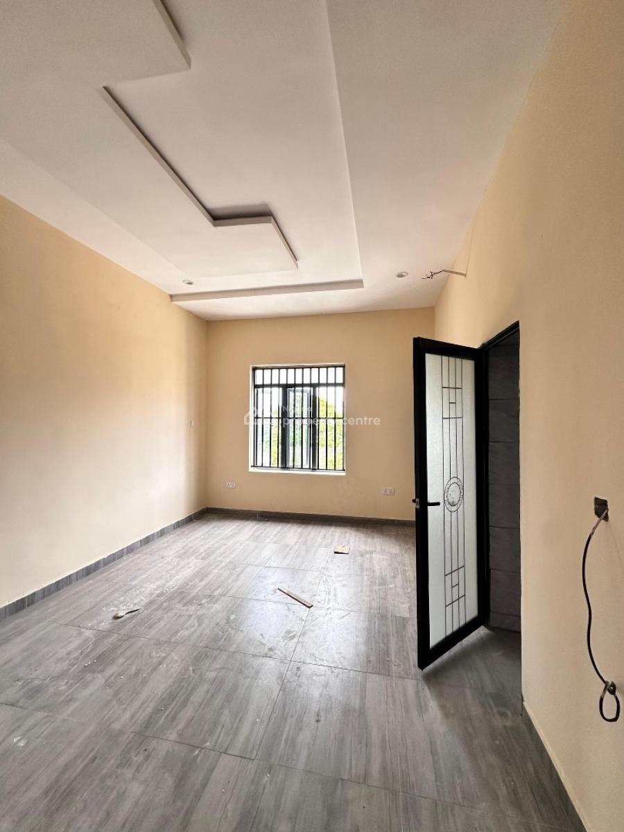 Super Spacious 3 Bedroom Apartment with a Bq, Lekki Scheme 2 Estate, Lekki, Lagos, Flat / Apartment for Rent