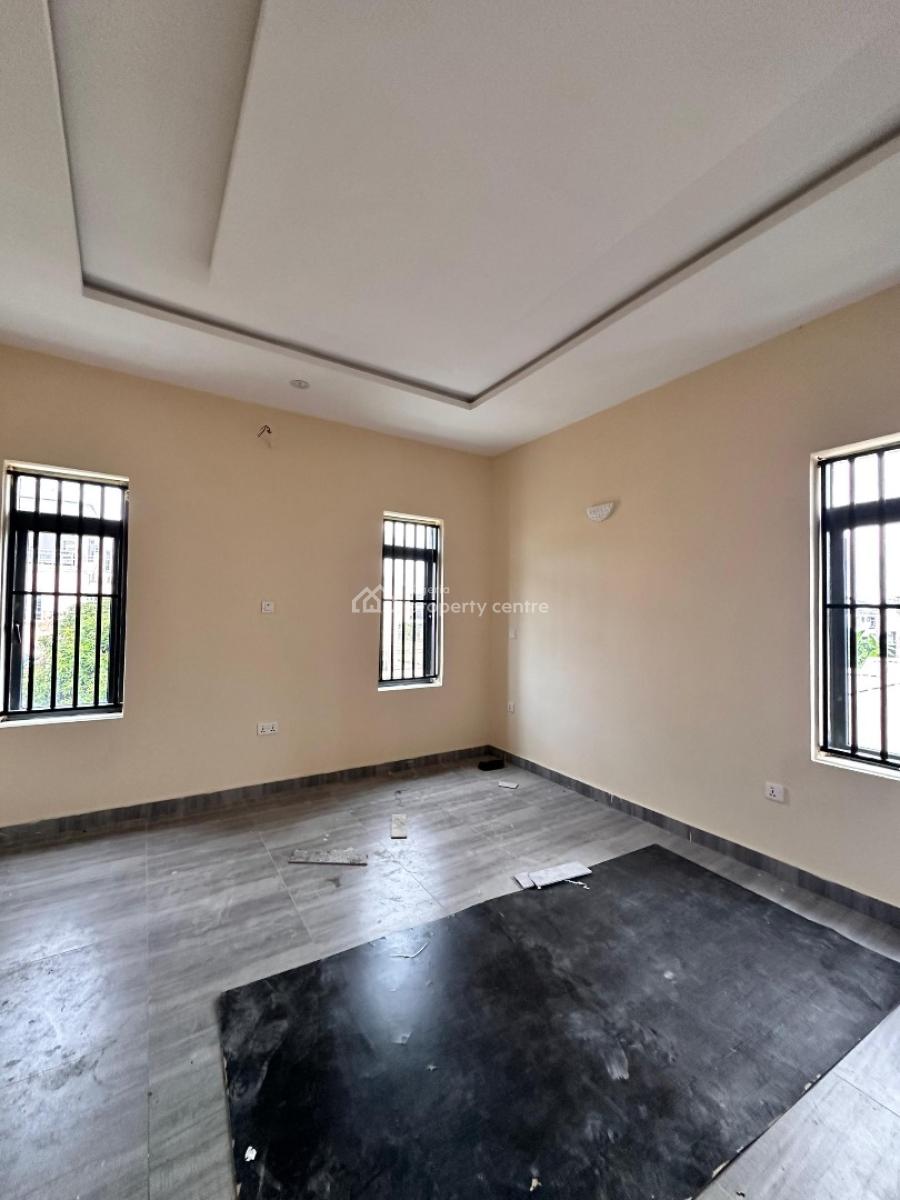 Super Spacious 3 Bedroom Apartment with a Bq, Lekki Scheme 2 Estate, Lekki, Lagos, Flat / Apartment for Rent