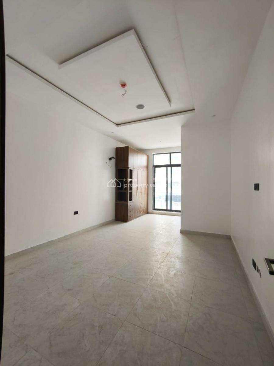 Luxury Beautifully Built  Spacious 2 Bedroom Apartment Elevator., Lekki Phase 1, Lekki, Lagos, House for Rent