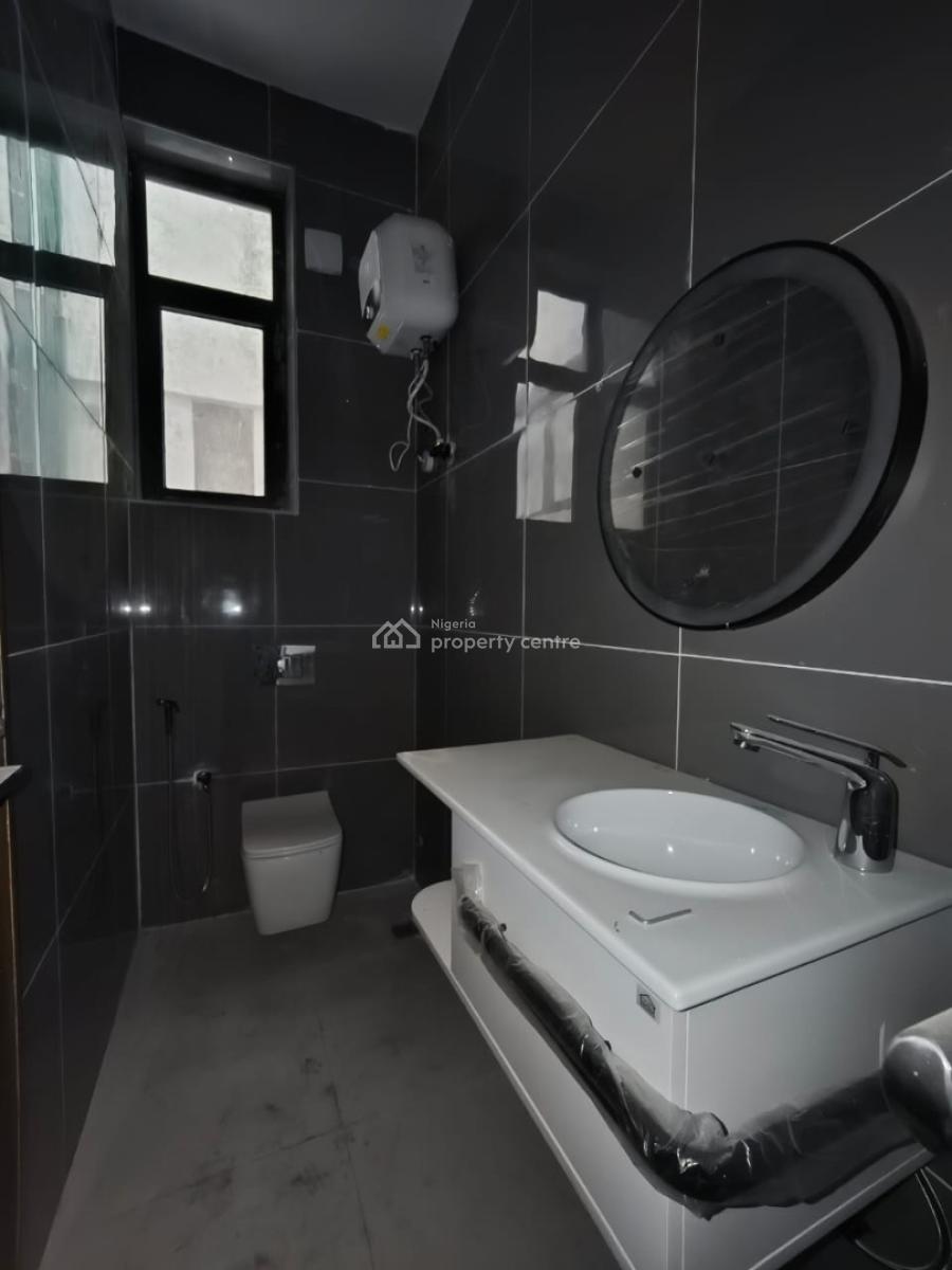 Luxury Beautifully Built  Spacious 2 Bedroom Apartment Elevator., Lekki Phase 1, Lekki, Lagos, House for Rent