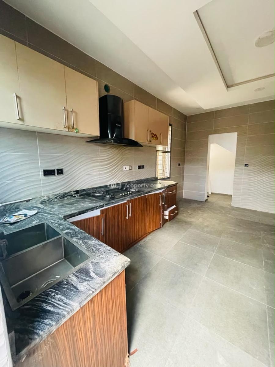 5 Bedroom Fully Detached Open Compound, Ikate, Lekki, Lagos, Detached Duplex for Rent