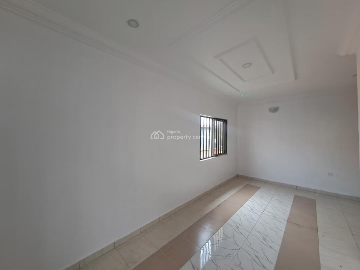 Specious 2bedroom Apartment in a Secured Environment, Lekki Phase 1, Lekki, Lagos, Flat / Apartment for Rent
