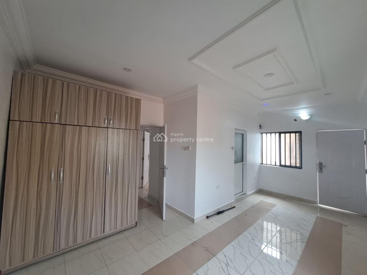 Specious 2bedroom Apartment in a Secured Environment, Lekki Phase 1, Lekki, Lagos, Flat / Apartment for Rent